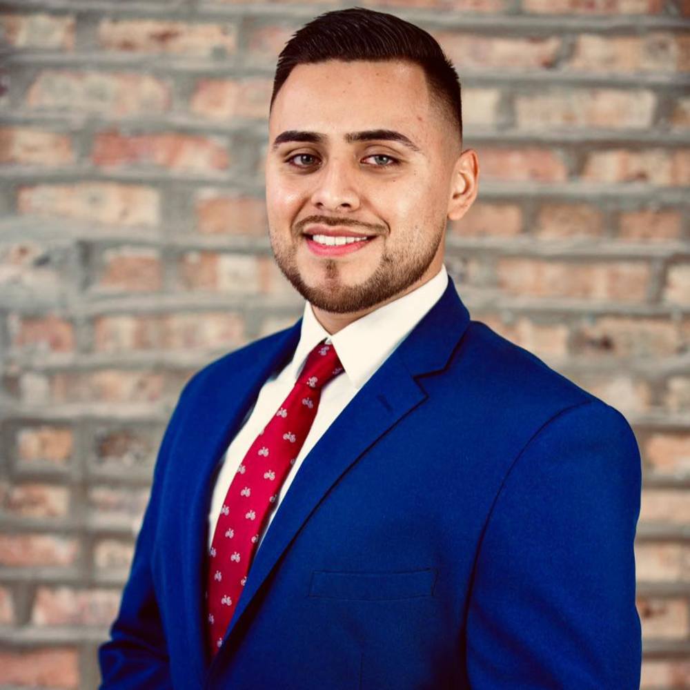 Meet your Posher, Adrian